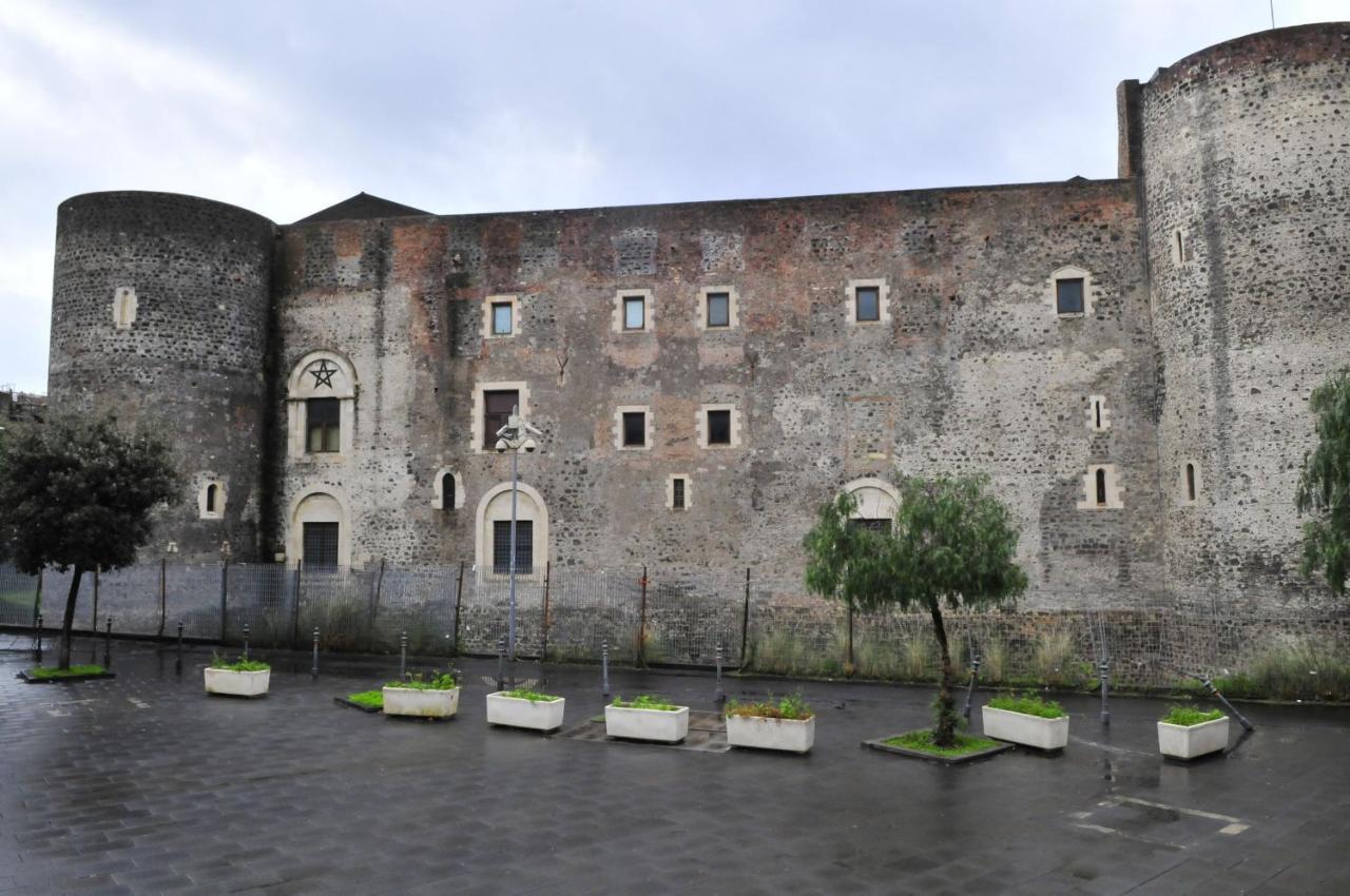 Terrazza Sul Castello Ursino By Wonderful Italy Apartment คาตาเนีย ภายนอก รูปภาพ